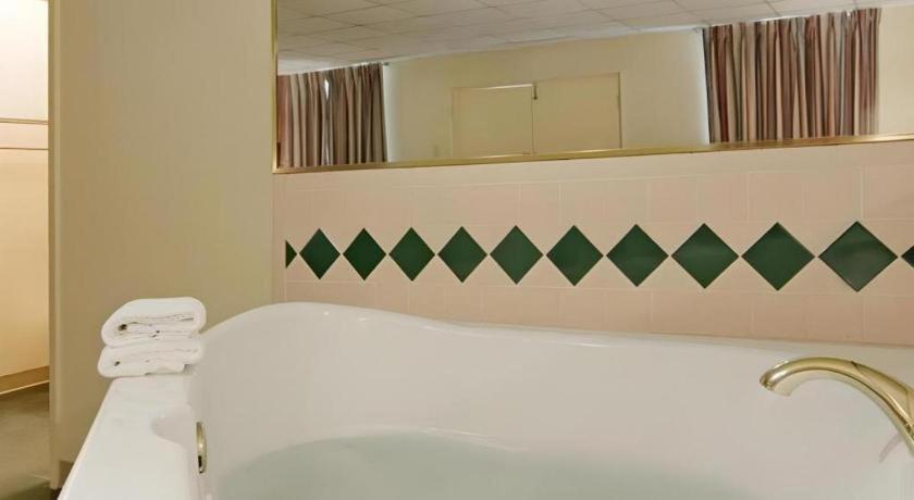 Americas Best Value Inn & Suites Victoria Luaran gambar